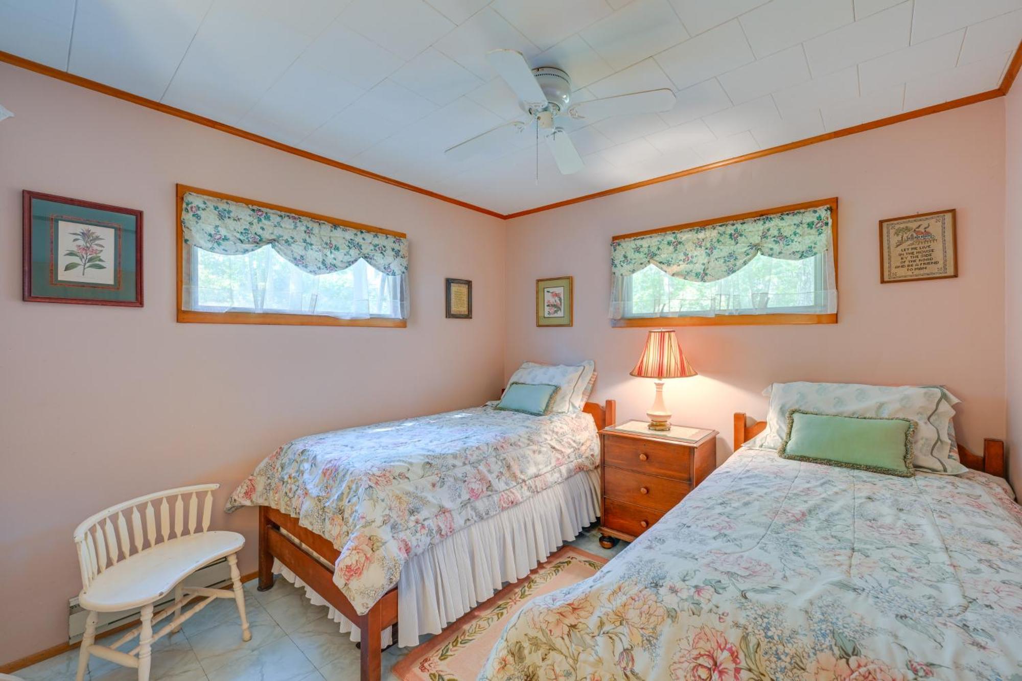 Home In Long Island Wine Country - Walk To Beach! Cutchogue ภายนอก รูปภาพ