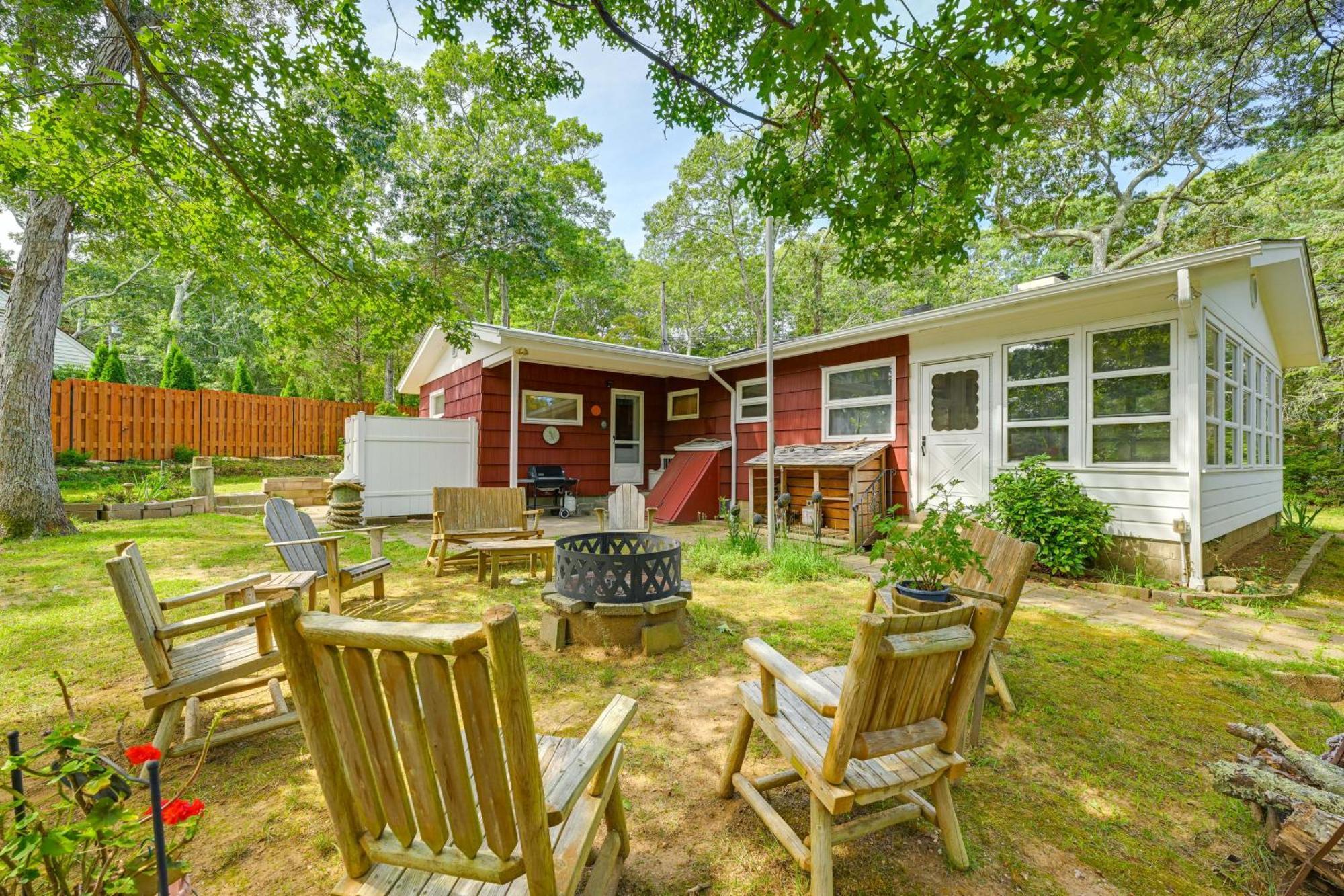 Home In Long Island Wine Country - Walk To Beach! Cutchogue ภายนอก รูปภาพ